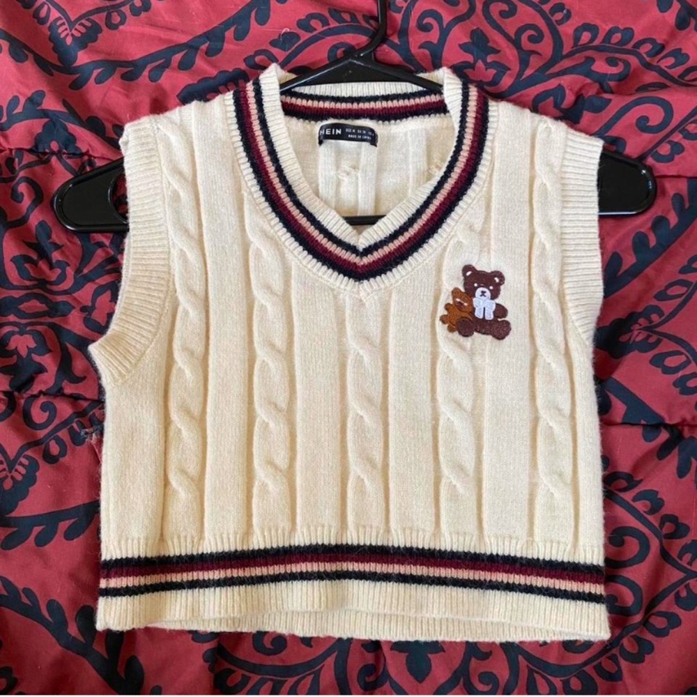 cream teddy bear cropped sweater vest